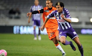 Le milieu toulousain Etienne Capoue, le 10 mars 2012 à Toulouse.
