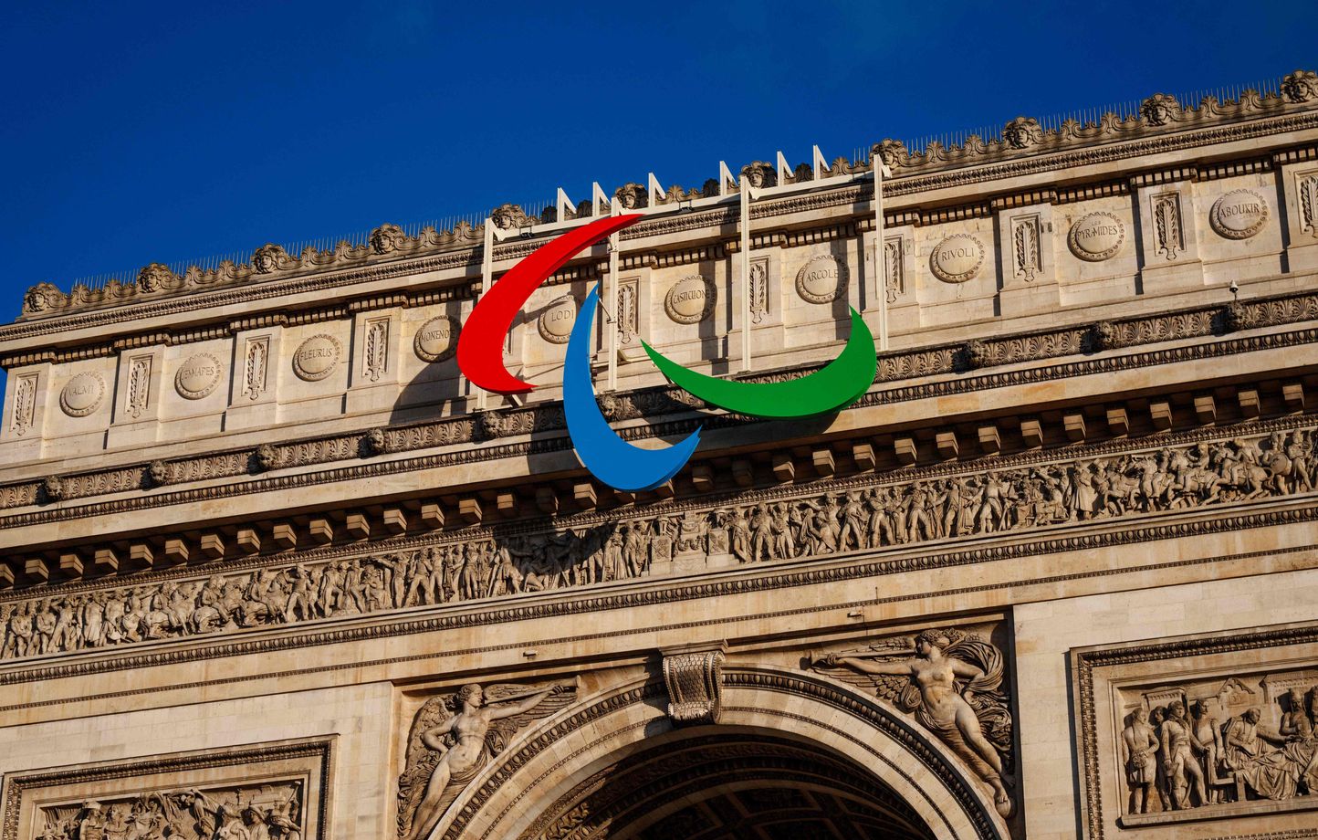 Jo Paris 2024 Larc De Triomphe Habillé Aux Couleurs Des Jeux