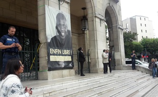 La façade de l'hôtel de ville de Montreuil ce mercredi