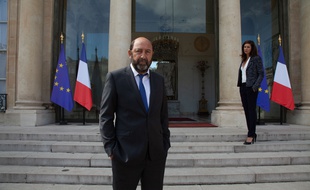 Kad Merad (Philippe Rickwaert) et Anna Mouglalis (Amélie Dorendeu) dans «Baron Noir».