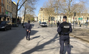 Illustration d'un contrôle de police pendant le confinement à Rennes.