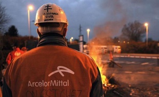 Les organisations syndicales du groupe avaient annoncé un peu plus tôt l'échec de la réunion de facilitation organisée sous l'égide de l'Etat. Elles ont néanmoins indiqué qu'elles levaient les piquets de grève devant les expéditions du site.