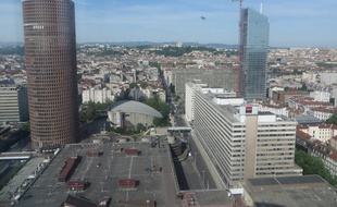 Lyon, le 29 avril 2015
Vues du quartier de la Part-Dieu avec le "Crayon" et la future Tour Incity