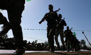 Des soldats du Hamas s'entraînent à Khan Yunis dans la bande Gaza, le 29 janvier 2015