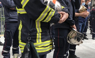 Illustration de pompiers.