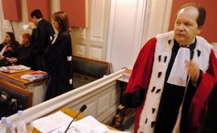 Philippe Bilger, avocat général à la cour d'appel de Paris, a admis vendredi sur Europe 1 avoir commis une "maladresse d'expression" en estimant que la ministre de la Justice Rachida Dati n'avait "pas été choisie par le président pour sa compétence", tout en maintenant ses propos