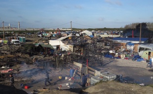Le camp de migrants de Calais, 4 jours après le début de son évacuation en octobre 2016