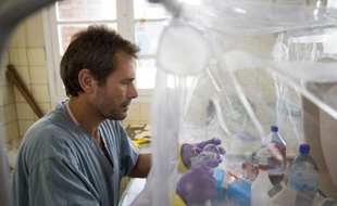Un laboratoire canadien installé en RDC pour étudier le virus Ebola, en 2007
