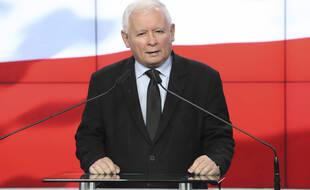 Jaroslaw Kaczynski, le chef du parti nationaliste au pouvoir en Pologne a affirmé que la cyberattaque survenue mercredi 16 juin 2021 et visant la classe politique de son pays venait de Russie