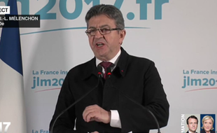 Jean-Luc Mélenchon s'exprime à l'issue du premier tour de la présidentielle, le 23 avril 2017.