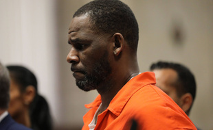 R. Kelly lors d'une audience à la Leighton Criminal Courthouse en septembre 2019.
