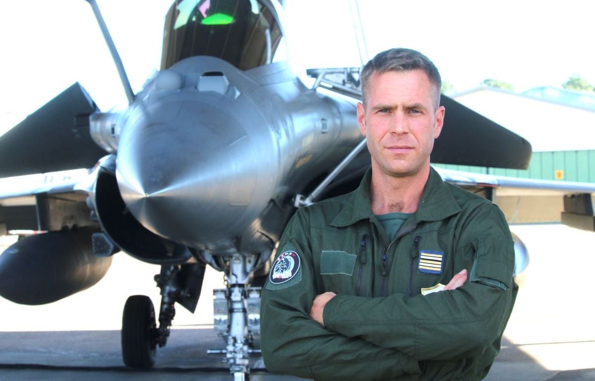 « Aujourd'hui, un pilote de chasse doit savoir maîtriser à la fois la nuée de drones, le missile balistique et le brouillage électronique »