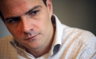 Les avocats de Jérôme Kerviel, trader placé en détention provisoire dans l'affaire des falsifications qui ont coûté 4,9 milliards d'euros à la Société Générale, ont déposé une demande de remise en liberté de leur client qui sera examinée le 14 mars, a-t-on appris de source judiciaire.