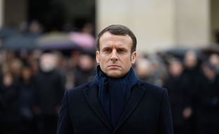 Emmanuel Macron lors de l'hommage à Jean Daniel, aux Invalides.