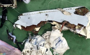 Une photo publiée sur Facebook de débris de l'avion MS804 le 21 mai 2016