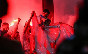 Le rouge va bien aux supporters de l'OM (ici à Lyon lors de la finale de la Ligue Europa).