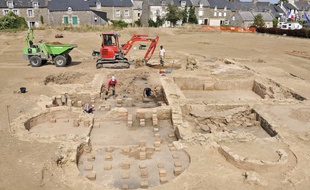 Vue d'ensemble des thermes de la villa. Au premier plan, les salles chauffées par le sol.