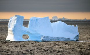 Un iceberg dans l'Antarctique (illustration).