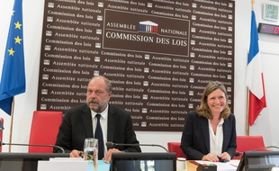 Eric Dupond-Moretti et Yael Braun-Pivet devant la Commission des lois de l'Assemblée nationale