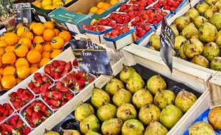 L'étal d'un marché. (Illustration)