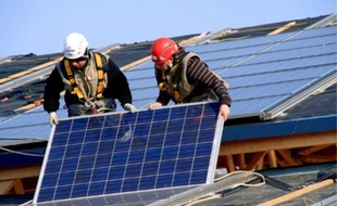 Le conseil général a attribué 11 000 aides aux particuliers s'équipant de panneaux solaires.