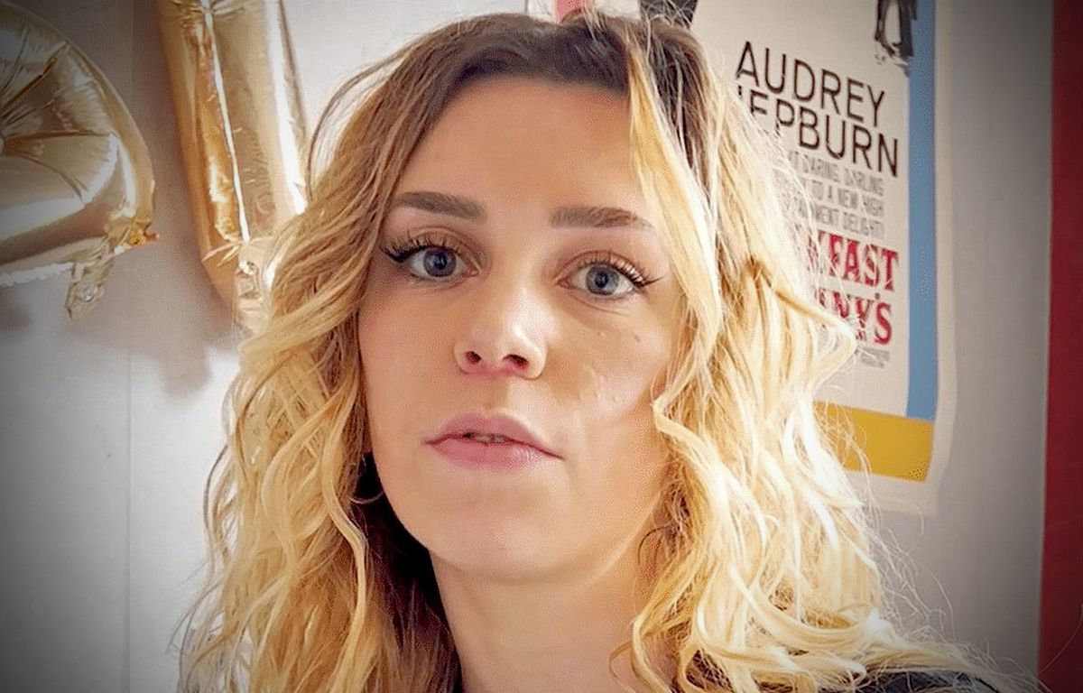 Solidarité : Romane, étudiante, est devenue aidante de sa mère atteinte d'un cancer