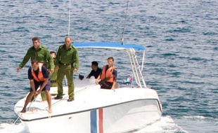 Au moins 38 migrants haïtiens sont morts et 87 ont été secourus samedi par les garde-côtes cubains après le naufrage de leur embarcation au large de Cuba, a annoncé la Défense civile (DC) cubaine.