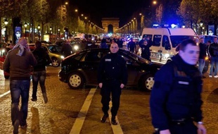 Le ministre de l'Intérieur, Claude Guéant, a regretté vendredi que le parquet de Bobigny n'ait pas fait appel de la mise en examen pour "homicide volontaire" du policier qui a tué, ce week-end à Noisy-le-Sec (Seine-Saint-Denis), un multirécidiviste en fuite.