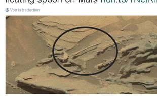 Des internautes pensent avoir découvert une cuillère flottante sur Mars.
