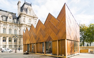 La Pavillon Circulaire a poussé sur la place de l'Hôtel de Ville (4e).