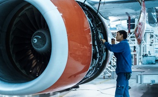 L'industrie aéronautique offre de belles opportunités aux jeunes diplômés en quête de projets innovants.