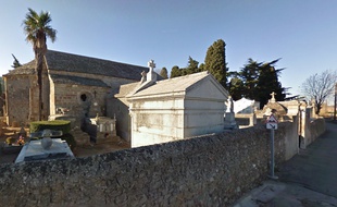Le cimetière de Capendu, dans l'Aude, où des tombes ont été profanées dans la nuit du 30 au 31 mai 2017.