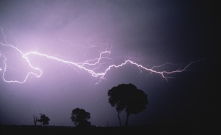 Un orage. Illustration.