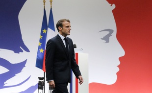 Emmanuel Macron lors de la cérémonie d'hommage aux victimes de l'attaque à la préfecture de police, mardi 8 octobre.