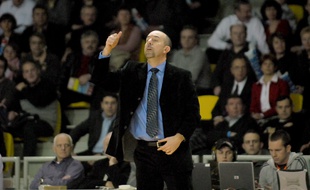 Eric Girard, lorsqu'il était entraîneur de Strasbourg, en 2007. (Archives)