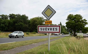 Le corps de la fillette a été retrouvé dans cette commune, située près de Blois, en 1987.