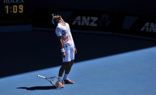 Novak Djokovic, N.1 mondial et tenant du titre, a enregistré une nouvelle victoire de routine en trois sets 6-3, 6-2, 6-1, face au Colombien Santiago Giraldo, pour se qualifier pour le troisième tour de l'Open d'Australie, jeudi à Melbourne.