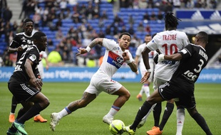 Memphis Depay et Traoré face à Amiens au Parc OL.