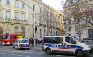 Marseille 08 JANVIER 2015 Découverte d'un colis suspect dans le métro à Estrangin Préfecture, à Marseille.
