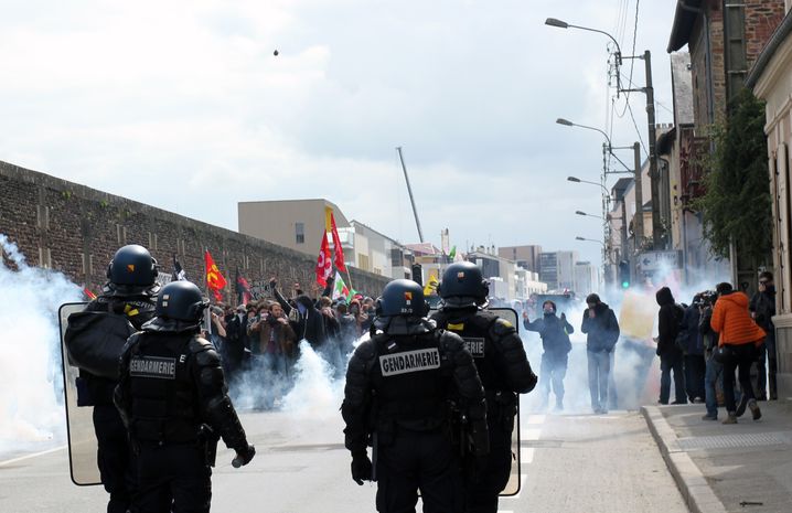 A Rennes, le recours au gaz lacrymogène semble de plus en plus courant depuis les violentes manifestations contre la loi Travail en 2016.