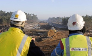 Le groupe français de BTP et de concessions Eiffage a été condamné mercredi par l'Autorité de la concurrence à une amende de 960.000 euros pour entente dans le cadre de l'acquisition d'un marché de reconstruction des miradors de la prison de Perpignan.
