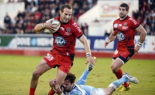 Toulon est devenu champion d'automne, avant même de jouer son match de la 13e journée de Top 14 samedi soir à Agen, après la défaite du Stade Toulousain (15-6) à Grenoble.