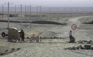 Sodats iraniens le long de la frontière dans la région de Zahedan