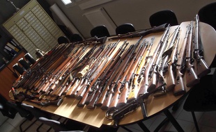 Les armes ont été découvertes chez un particuliers.