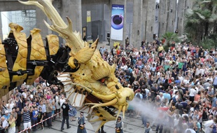 Le cheval-dragon mécanique Long Ma, le 23 août 2015, à Nantes.