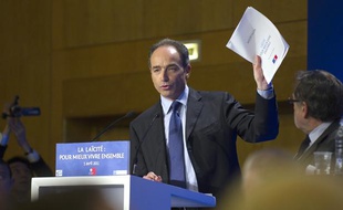 Jean-François Copé lors du débat sur la laïcité organisé par l'UMP à Paris, le 5 avril 2011.