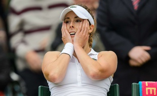 Alizé Cornet après sa victoire face à Serena Williams, le 28 juin 2014 à Wimbledon.