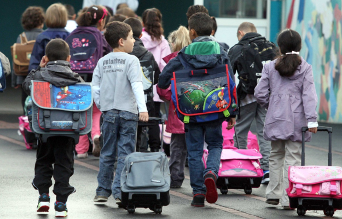 Poids cartable collège sale