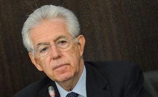 Le gouvernement de Mario Monti a adopté vendredi soir en conseil des ministres un projet de loi visant à réduire les coûts de la politique italienne, dont la crédibilité déjà écornée est affectée par un scandale de corruption au conseil régional du Latium (région de Rome).
