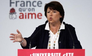 Martine Aubry lors de son discours de clôture de l'université d'été du PS à La Rochelle le 30 août 2009.